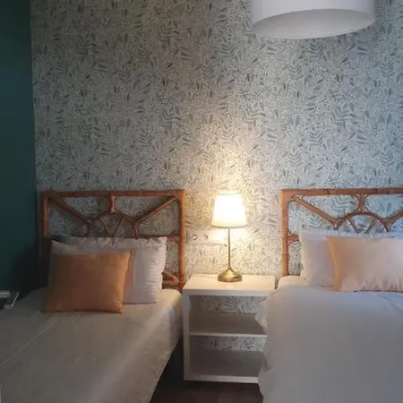 Con Jardin Y Piscina Apartman *